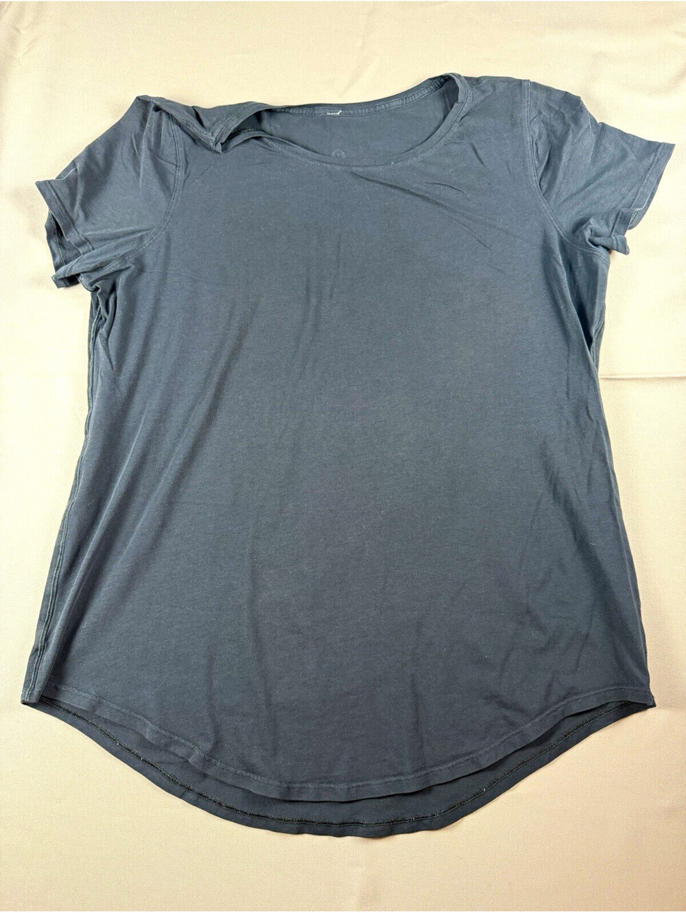 lululemon Women’s M Black Short Sleeve Scoop Neck Stretch Polyester T-Shirt